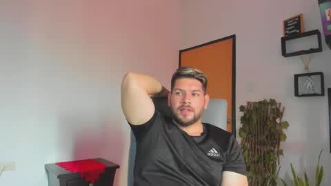 Snapshot of angelcute3 chatting on 6, 10, 2025 angel online show from 6, 10, 2025