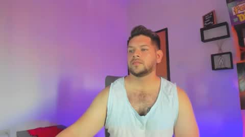 Snapshot of angelcute3 chatting on 28, 10, 2025 angel online show from 28, 10, 2025