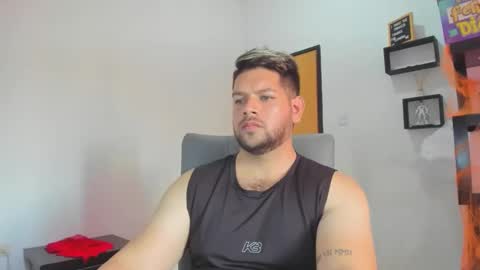 Snapshot of angelcute3 chatting on 30, 10, 2025 angel online show from 30, 10, 2025