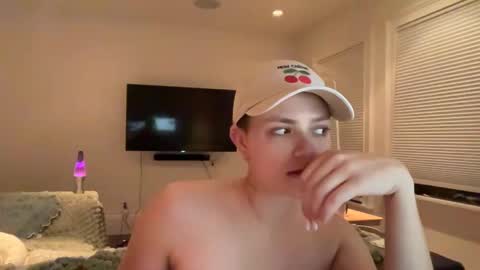 Snapshot of angeleleven11 chatting on 15, 2, 2025 angeleleven11 online show from 15, 2, 2025