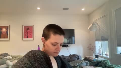 Snapshot of angeleleven11 chatting on 18, 2, 2025 angeleleven11 online show from 18, 2, 2025