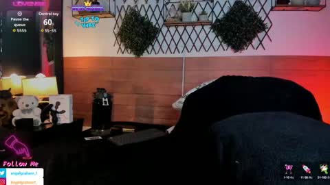 Angel online show from 14, 10, 2025