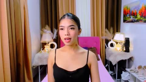 MISS PAU online show from 8, 10, 2025