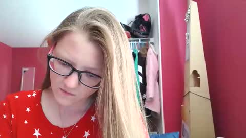 AngelicAngel online show from 4, 12, 2025