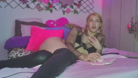 Snapshot of angelicuntyxxx chatting on 24, 3, 2026 ANGELICUNTYXXX online show from 24, 3, 2026