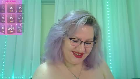 Snapshot of angelinaglam chatting on 24, 10, 2025 AngelinaGlam online show from 24, 10, 2025