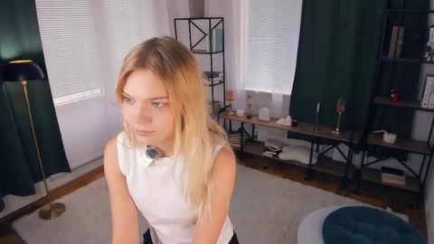 Alice WOW online show from 16, 4, 2026