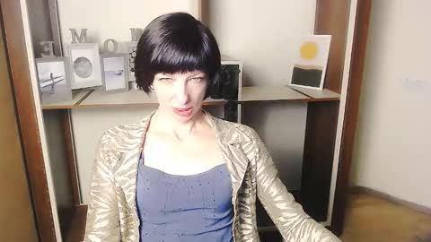 Snapshot of angelinalov_ chatting on 17, 9, 2025 Angelina online show from 17, 9, 2025
