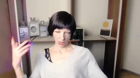 Snapshot of angelinalov_ chatting on 24, 9, 2025 Angelina online show from 24, 9, 2025