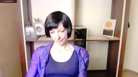 Snapshot of angelinalov_ chatting on 8, 10, 2025 Angelina online show from 8, 10, 2025