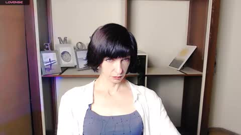Snapshot of angelinalov_ chatting on 13, 10, 2025 Angelina online show from 13, 10, 2025