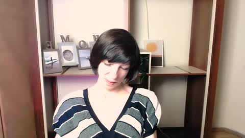 Angelina online show from 7, 11, 2025