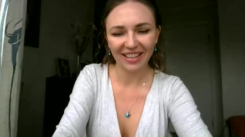 angelinalove28 online show from 8, 10, 2025