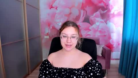 AngelinaLow online show from 1, 3, 2026