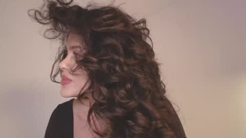 Snapshot of angelinarosss_ chatting on 4, 5, 2026 online show from 4, 5, 2026