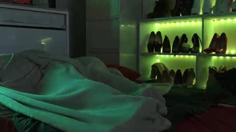 Angel online show from 18, 10, 2025