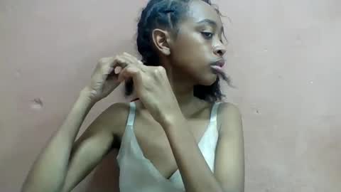 Snapshot of angeline221173 chatting on 1, 8, 2026 angeline221173 online show from 1, 8, 2026
