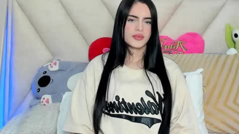 Angeline Smith  online show from 11, 12, 2024