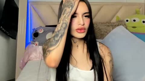 Angeline Smith  online show from 7, 3, 2025