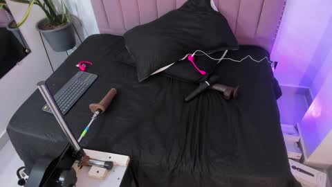 Snapshot of angeline_blake chatting on 12, 1, 2025 Angeline online show from 12, 1, 2025