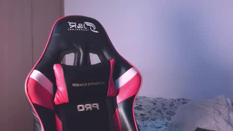 Angelinhaa  online show from 19, 1, 2026