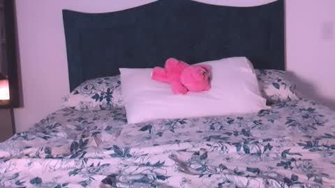 Angelinhaa  online show from 22, 2, 2026