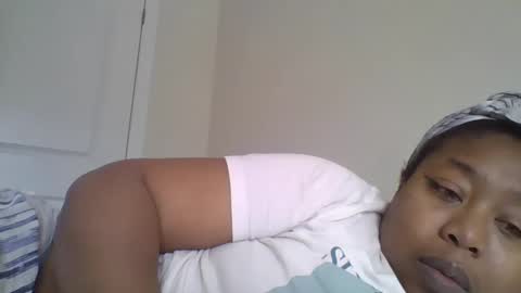 angeliquebelcaliz online show from 18, 2, 2025