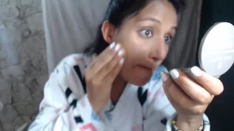 Snapshot of angelitaa_hot chatting on 4, 12, 2025 angela online show from 4, 12, 2025