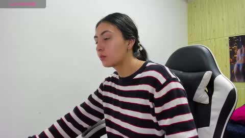 Snapshot of angell_cooper8 chatting on 2, 2, 2026 Angell cooper8 online show from 2, 2, 2026