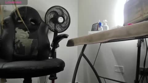 Im Angel  online show from 24, 12, 2024