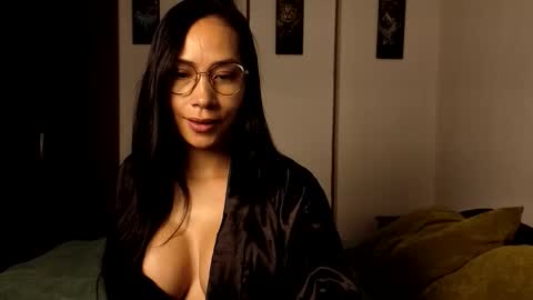  ANGELA ISABELLA  online show from 17, 1, 2026