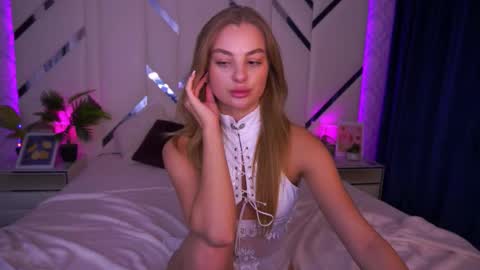 angelleyess online show from 17, 10, 2025