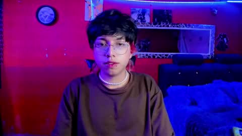 Snapshot of angellonfire chatting on 6, 3, 2025 Angel  online show from 6, 3, 2025