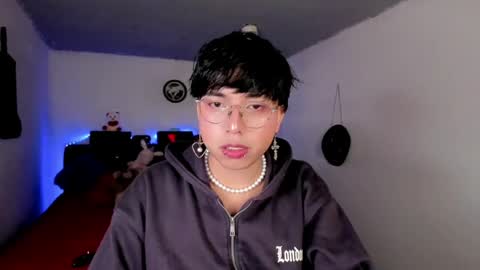 Angel  online show from 22, 5, 2026