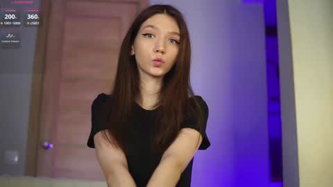 Snapshot of angels_kiss chatting on 29, 10, 2025 Nikki online show from 29, 10, 2025