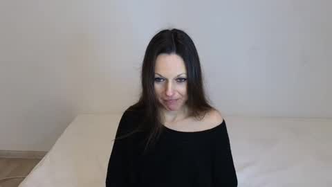 Giulia online show from 9, 2, 2026