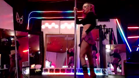 Madison Marie online show from 14, 12, 2025