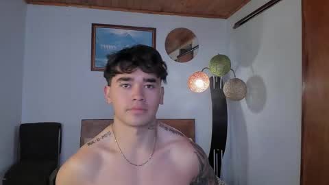 Snapshot of angelx_fox chatting on 5, 1, 2025 Angel Fox online show from 5, 1, 2025