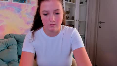 Snapshot of angely_lilly chatting on 13, 9, 2025 Lilly online show from 13, 9, 2025