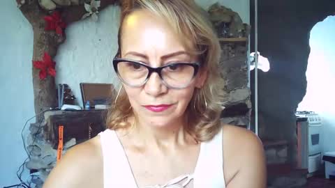 angelycute476334 online show from 24, 10, 2025