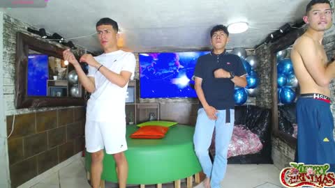 Snapshot of anghelytos chatting on 23, 12, 2024 anghelytos online show from 23, 12, 2024