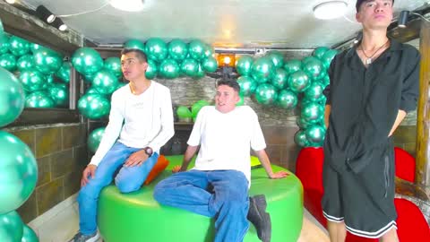 Snapshot of anghelytos chatting on 2, 2, 2025 anghelytos online show from 2, 2, 2025