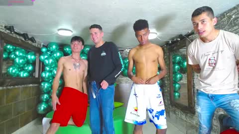 Snapshot of anghelytos chatting on 4, 2, 2025 anghelytos online show from 4, 2, 2025