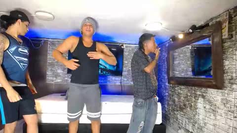 Snapshot of anghelytos chatting on 4, 11, 2025 anghelytos online show from 4, 11, 2025