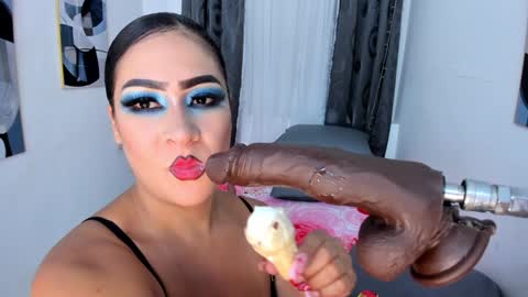 A N G I E.  online show from 20, 12, 2024