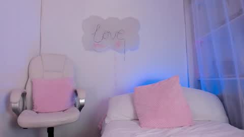 Snapshot of angiiebylpz chatting on 25, 2, 2025 violeth lopez online show from 25, 2, 2025