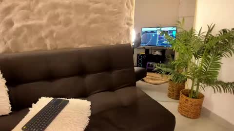 Snapshot of angy_avila chatting on 6, 3, 2025 angy_avila online show from 6, 3, 2025