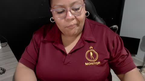Snapshot of angy_ro12 chatting on 4, 1, 2025 angy online show from 4, 1, 2025