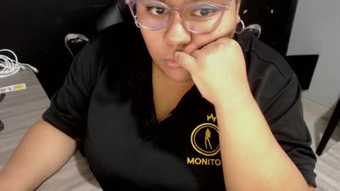 Snapshot of angy_ro12 chatting on 6, 3, 2025 angy online show from 6, 3, 2025