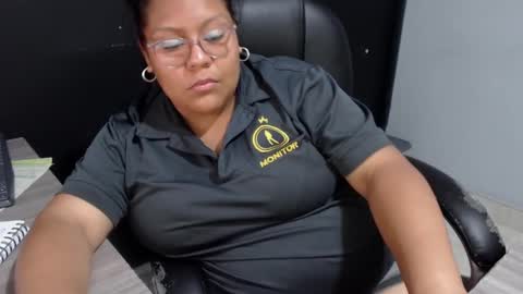Snapshot of angy_ro12 chatting on 17, 9, 2025 angy online show from 17, 9, 2025
